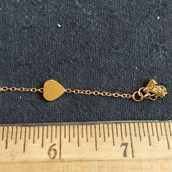 Dainty Enamel Heart Bracelet that is Reversible...New - Picture 5 of 8